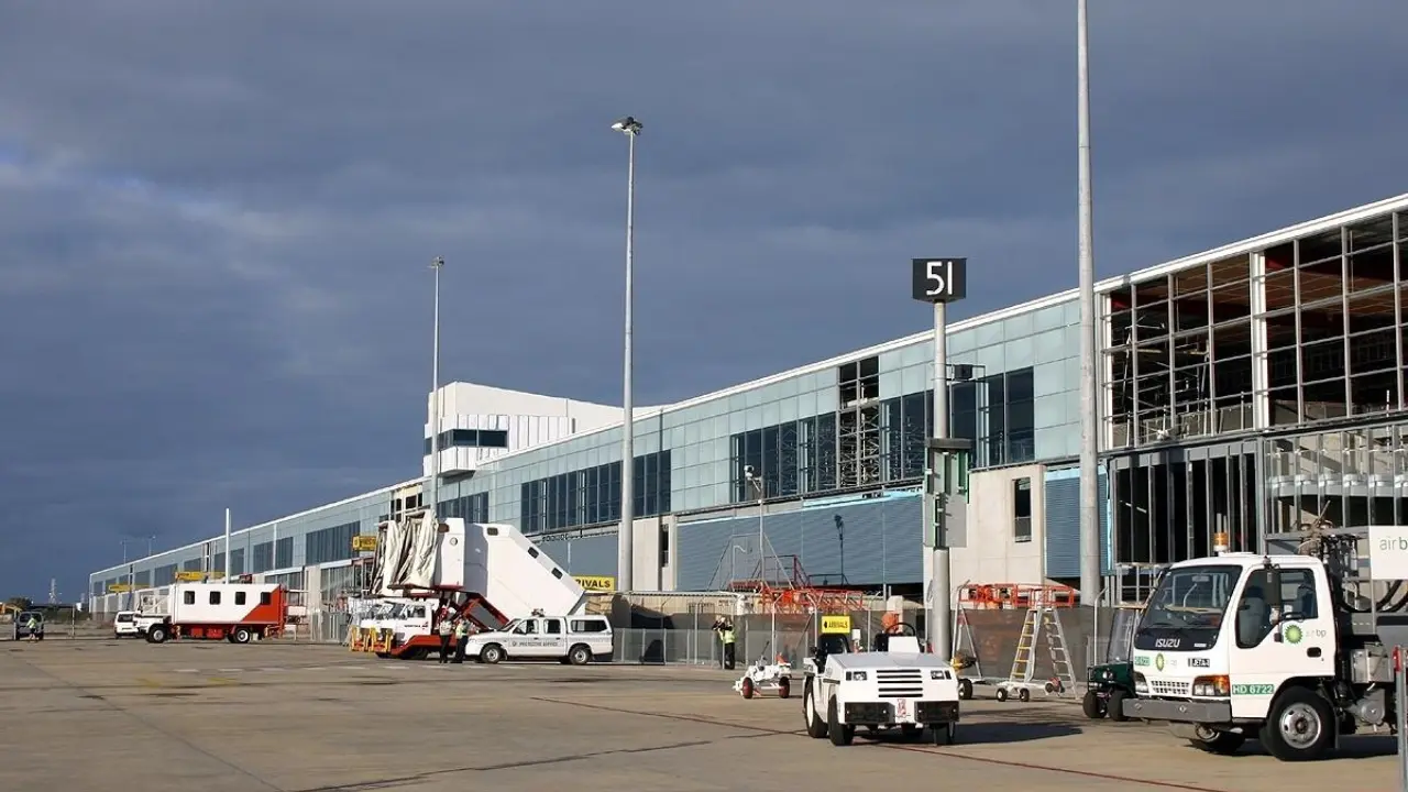 Malaysia Airlines ADL Terminal – Adelaide Airport