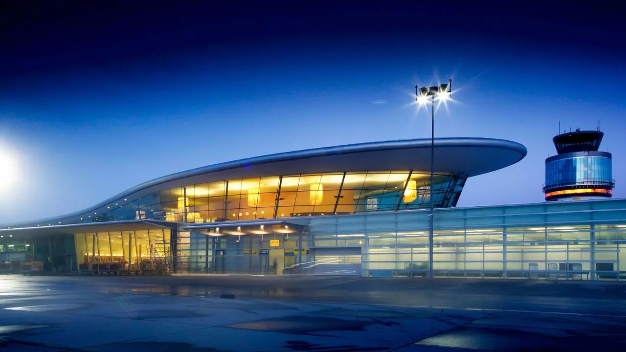 Swiss Air GRZ Terminal – Graz Airport