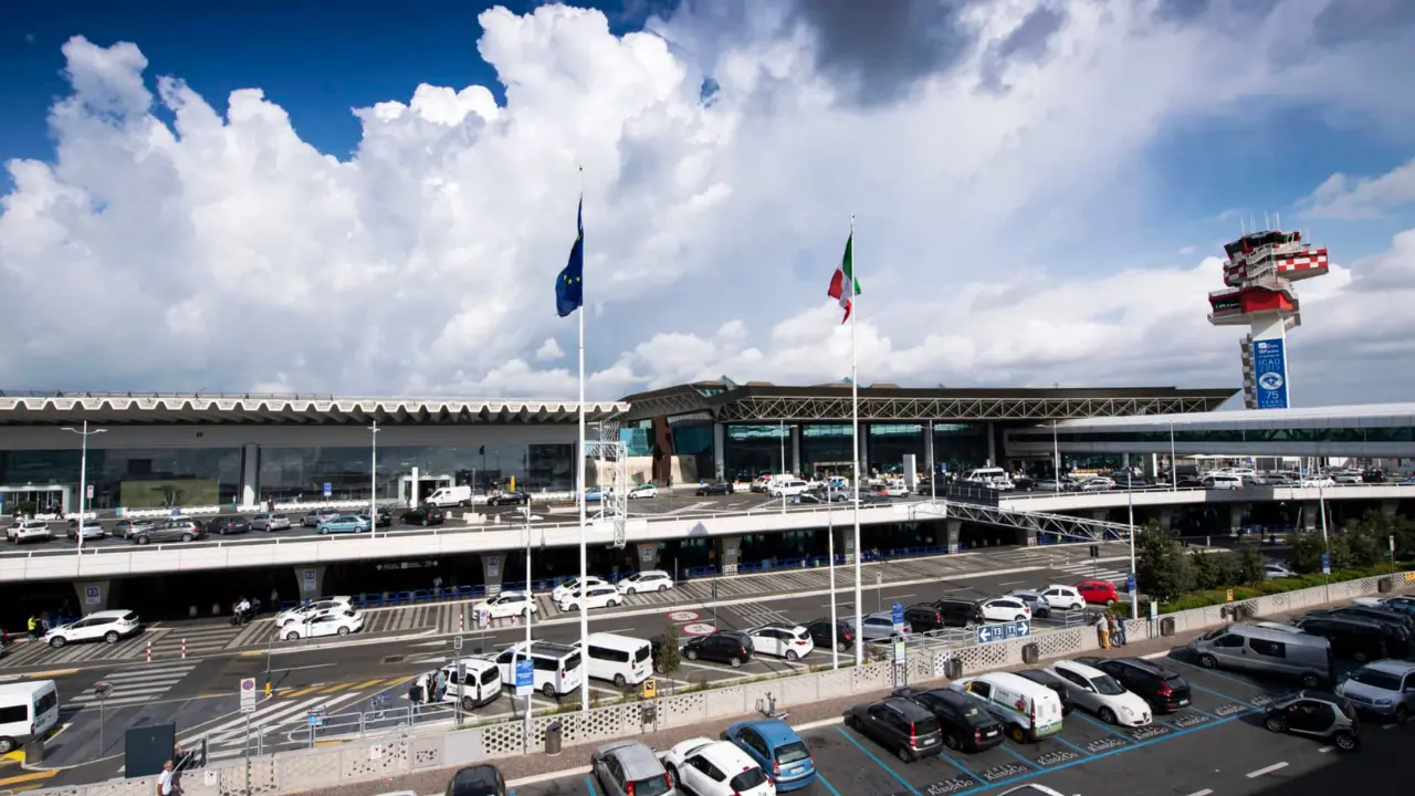 EasyJet FCO Terminal – Rome Fiumicino Airport