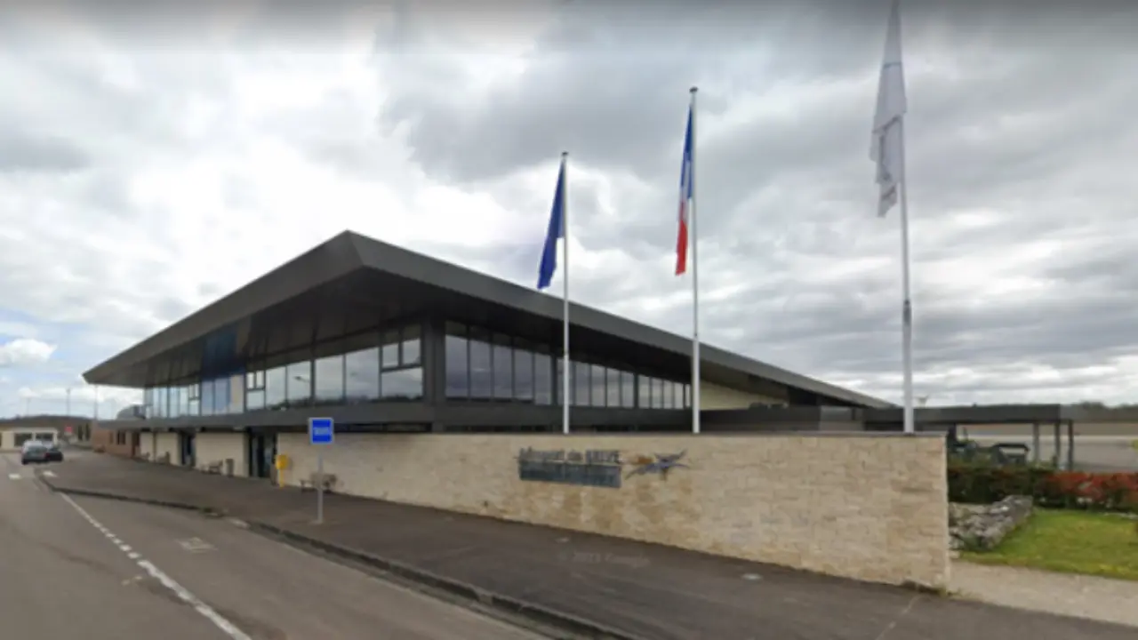 Ryanair BVE Terminal – Brive–Souillac Airport