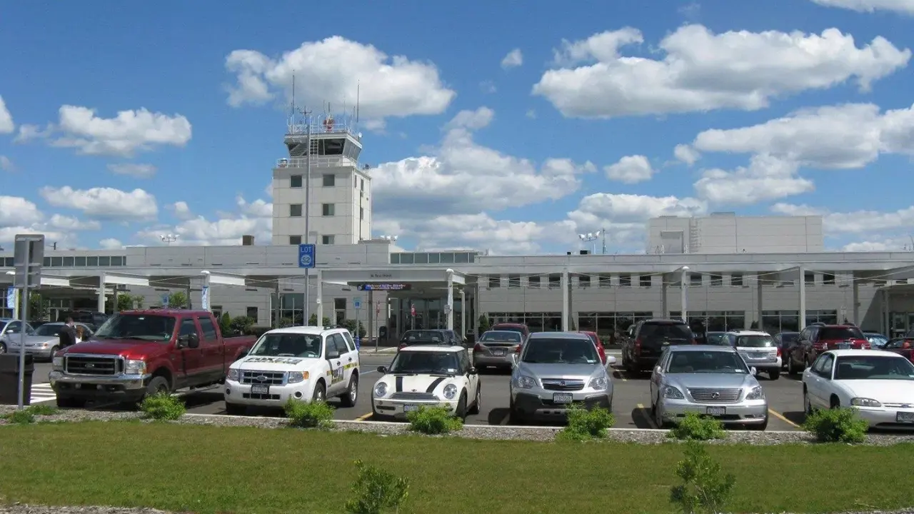 United Airlines BGM Terminal – Greater Binghamton Airport