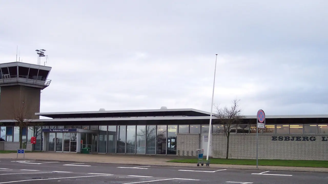 Loganair EBJ Terminal – Esbjerg Airport