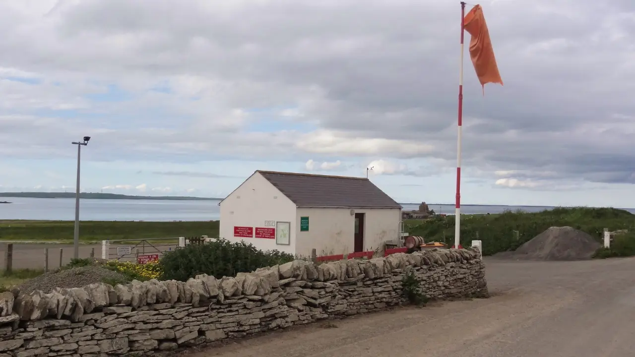 Loganair SOY Terminal – Stronsay Airport